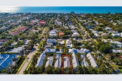 42 6th St S, Naples, FL 34102 - Photo 45