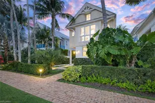 42 6th St S, Naples, FL 34102 - Photo 1