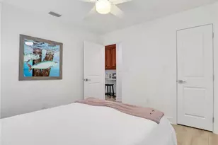 2474 Outrigger Ln, Naples, FL 34104 - Photo 29