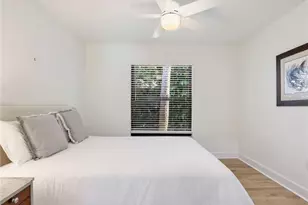 2474 Outrigger Ln, Naples, FL 34104 - Photo 25