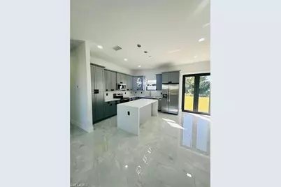 3905 23rd St SW, Lehigh Acres, FL 33976 - Photo 5