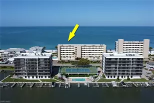 10475 Gulf Shore Dr, Naples, FL 34108 - Photo 37