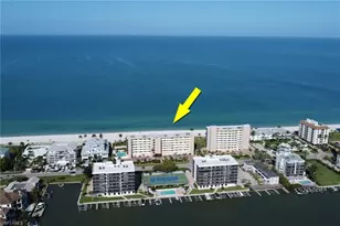 10475 Gulf Shore Dr, Naples, FL 34108 - Photo 31