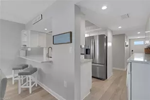 10475 Gulf Shore Dr, Naples, FL 34108 - Photo 3