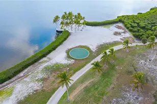 X Burgess Island, Bokeelia, FL 33922 - Photo 17