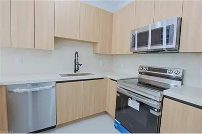 613/615 W 12th St, Lehigh Acres, FL 33972 - Photo 5