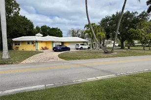 780 Fountainhead Ln, Naples, FL 34103 - Photo 1