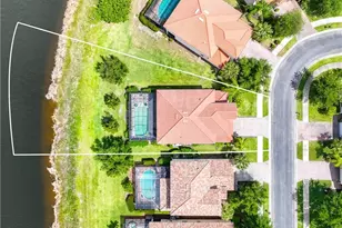 2446 Heydon Cir E, Naples, FL 34120 - Photo 37