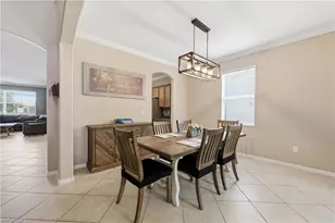 2446 Heydon Cir E, Naples, FL 34120 - Photo 11