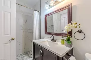 3618 Cottage Club Ln, Naples, FL 34105 - Photo 15
