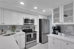 600 Neapolitan Way, Naples, FL 34103 - Photo 3