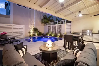 1070 5th St S, Naples, FL 34102 - Photo 21