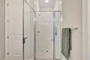 9209 Cayman Dr N, Naples, FL 34114 - Photo 27