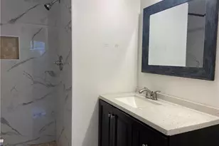 180 Turtle Lake Ct, Naples, FL 34105 - Photo 13