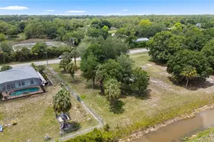 15601 Cemetery Rd, Fort Myers, FL 33905 - Photo 17