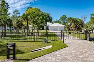 709 15th St SW, Naples, FL 34117 - Photo 1