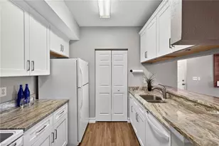 6481 Aragon Way, Fort Myers, FL 33966 - Photo 7