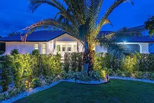 4856 Crayton Rd, Naples, FL 34103 - Photo 1