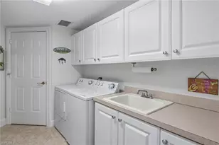 9154 Cherry Oaks Ln, Naples, FL 34114 - Photo 17