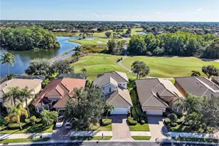 6096 Dogleg Dr, Naples, FL 34113 - Photo 7
