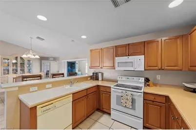 218 Pembroke St, Lehigh Acres, FL 33974 - Photo 11