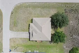 218 Pembroke St, Lehigh Acres, FL 33974 - Photo 33