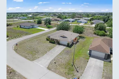 218 Pembroke St, Lehigh Acres, FL 33974 - Photo 29