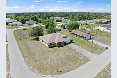 218 Pembroke St, Lehigh Acres, FL 33974 - Photo 31
