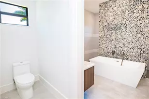 231 Legacy Ct, Naples, FL 34110 - Photo 33
