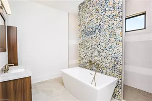 231 Legacy Ct, Naples, FL 34110 - Photo 31