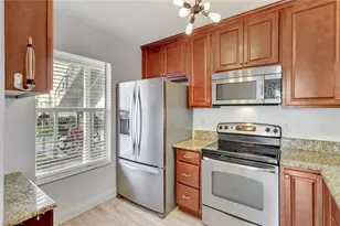 1965 Courtyard Way, Naples, FL 34112 - Photo 5