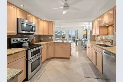 26910 Wedgewood Dr #403, Bonita Springs, FL 34134 - Photo 11