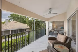 290 Emerald Bay Cir, Naples, FL 34110 - Photo 23
