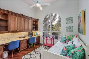 720 Turkey Oak Ln, Naples, FL 34108 - Photo 25