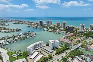 250 Park Shore Dr, Naples, FL 34103 - Photo 37