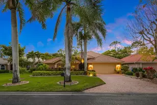 1309 Briarwood Ct, Naples, FL 34104 - Photo 3