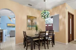 1309 Briarwood Ct, Naples, FL 34104 - Photo 23