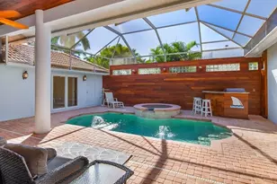 1309 Briarwood Ct, Naples, FL 34104 - Photo 7