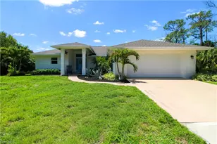 721 Logan Blvd S, Naples, FL 34119 - Photo 7