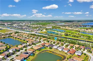 9204 Woodhurst Dr, Naples, FL 34120 - Photo 19