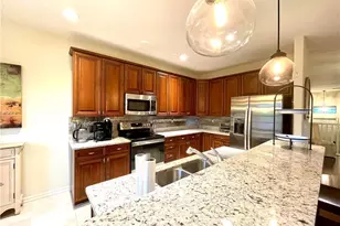 8989 Cambria Cir, Naples, FL 34113 - Photo 17