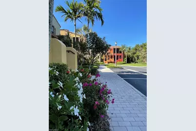 8989 Cambria Cir #1807, Naples, FL 34113 - Photo 9