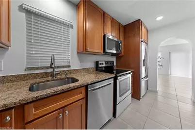 287 Rosewood Ct, Lehigh Acres, FL 33936 - Photo 5