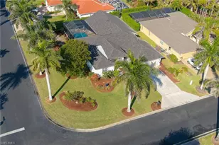 1015 Tivoli Ln, Naples, FL 34104 - Photo 3