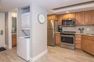 600 Neapolitan Way, Naples, FL 34103 - Photo 9