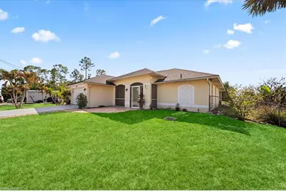 1019 Angelo Ave, Lehigh Acres, FL 33971 - Photo 25