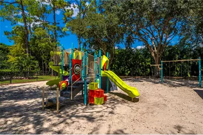 2050 Terrazzo Ln, Naples, FL 34104 - Photo 29