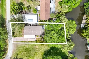 1229 Skyline Dr, Naples, FL 34114 - Photo 29