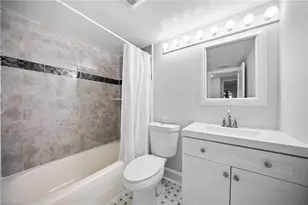 666 3rd St S, Naples, FL 34102 - Photo 17