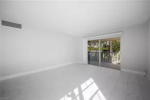 666 3rd St S, Naples, FL 34102 - Photo 11